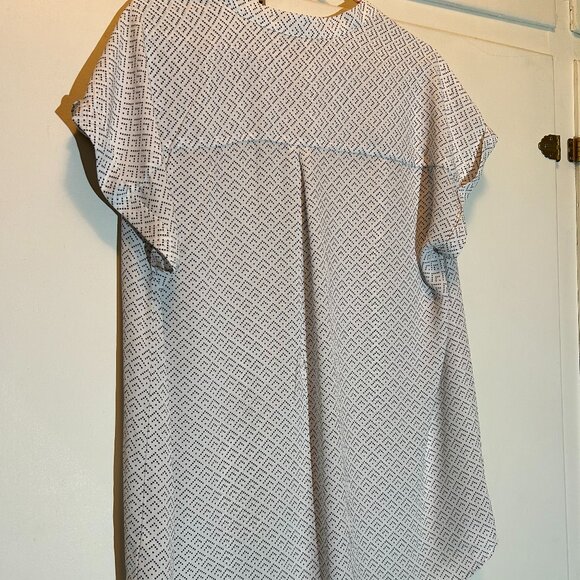 Carolina Belle Montreal Black& White Tunic NWT - Picture 2 of 9